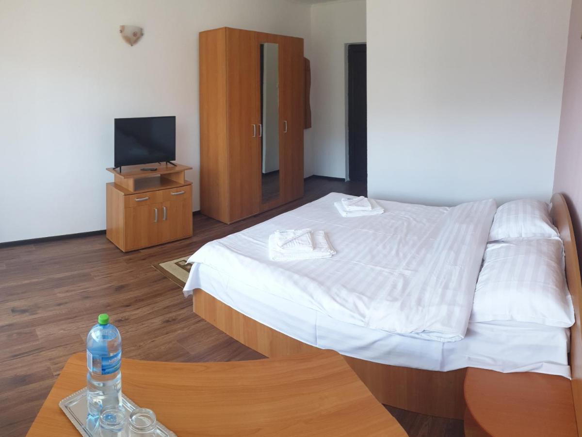 Hotel Valea Doamnei Nucşoara Exterior foto
